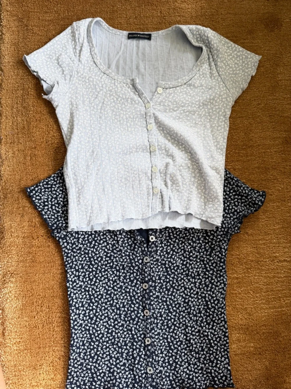 Brandy Melville shirts - Picture 2 of 3